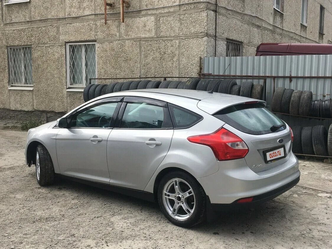 Ford Focus III 2011. Ford Focus 2011 хэтчбек. Форд фокус 3 хэтчбек 2011 года. Форд фокус 2011 хэтчбек 1.6.