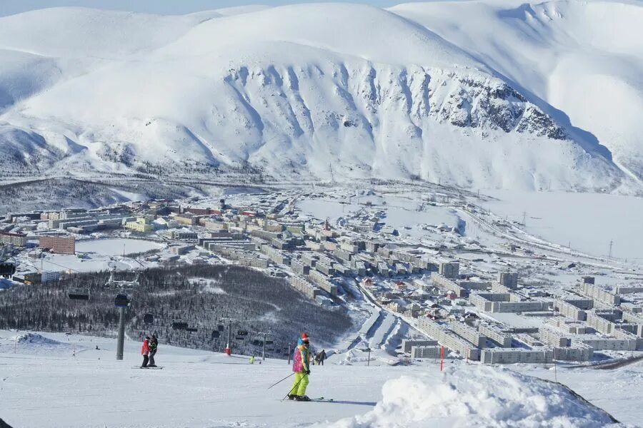 Трагедия в хибинах 2021. Лавина в хибинах. Хибины длинная долина. Хибины лавина 8 января. Погиб на снегоходе в лавине на службе.