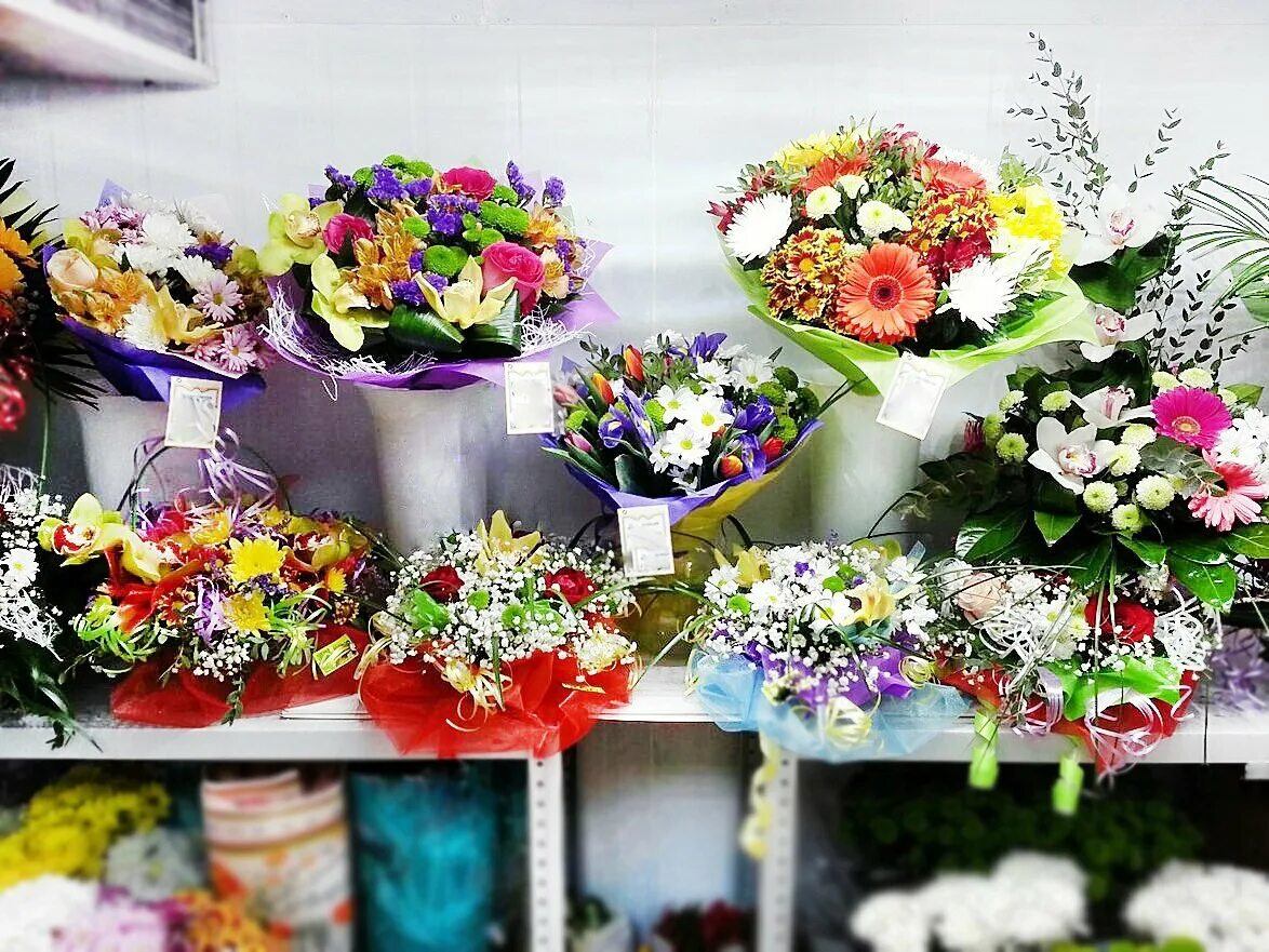 Цветочный елец. Цветы круглосуточно елец. Цветочный магазин елец эльта. Цветы елец. Цветочный елец.