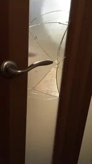 Можно дверь ломать можно дверь