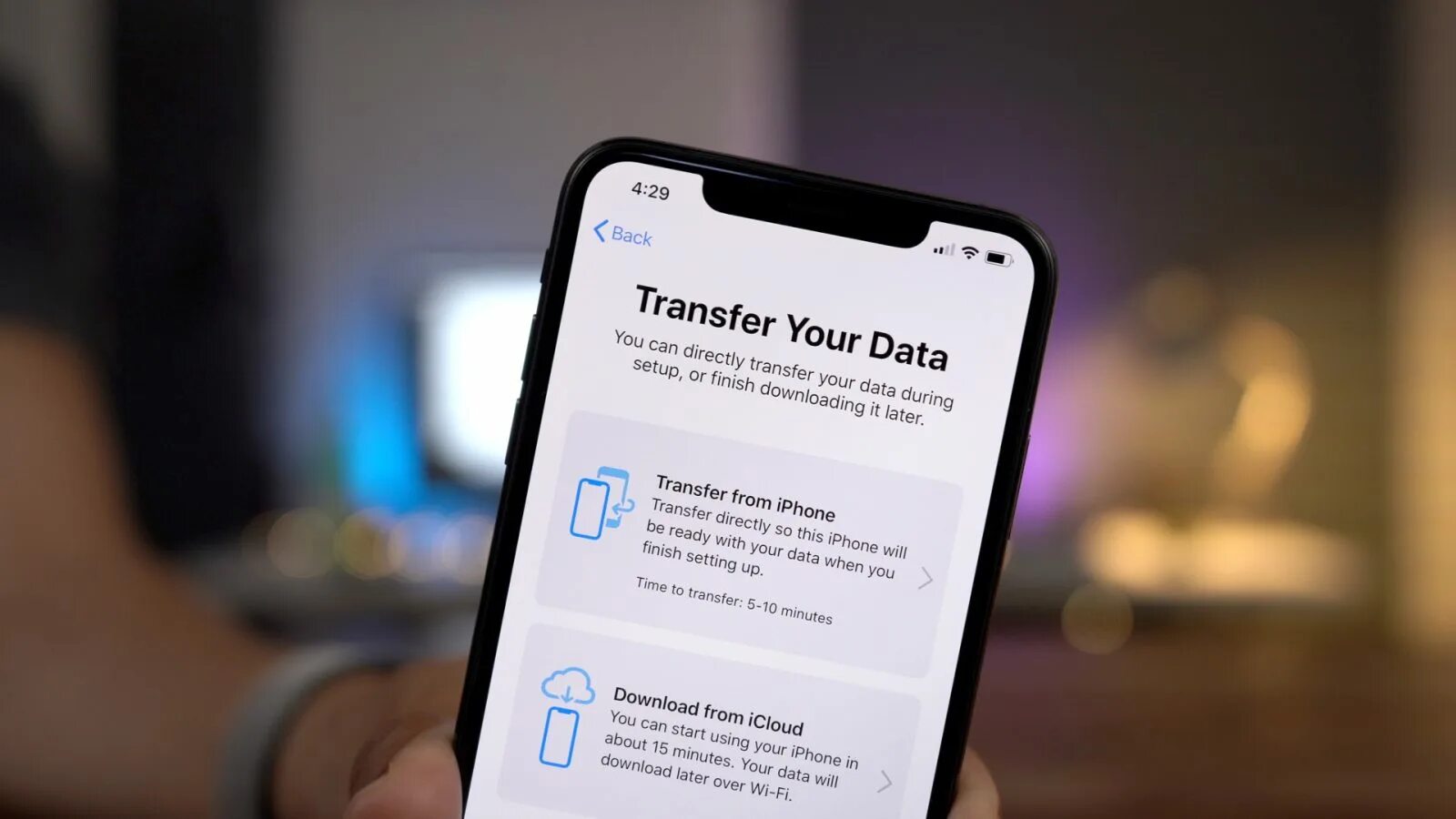 Iphone data transfer. Айфон 14 Дата. Дата на айфоне. Айфон можно мочить