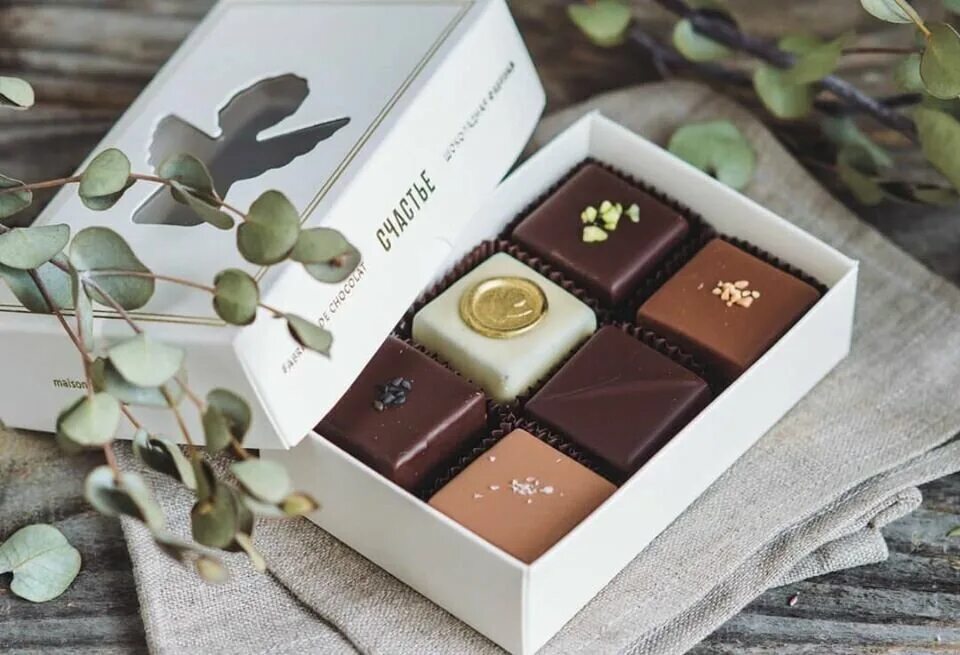 счастье санкт петербург отзывы. кафе счастье питер исаакиевский. счастье у исаакия санкт-петербург.