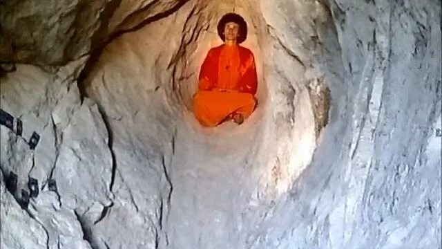 Веды савикальпа самадхи. Сомати гималайские пещеры. Будда аскет скульптура. Состояние сомати это что такое. Сомати пещеры лемурийцы атланты.