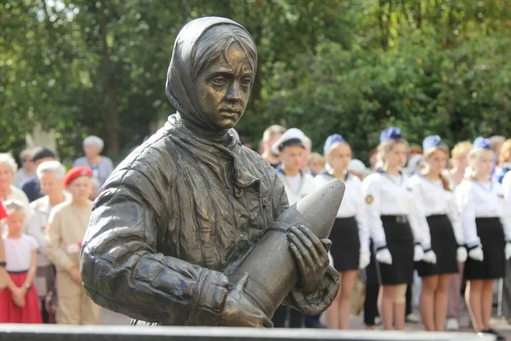 статуя детство. статуя детство. памятник «дети войны» (пр. памятники детям войны в москве. верхний парк памятник детям липецк.