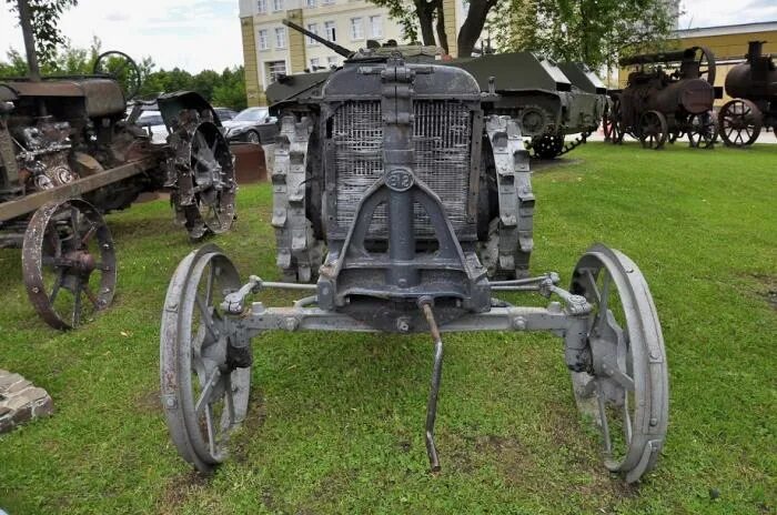 Tractor 2. Трактор ВТЗ универсал. Трактор ВТЗ универсал 2. Трактор универсал 1934 года. Трактор ВТЗ 2038.