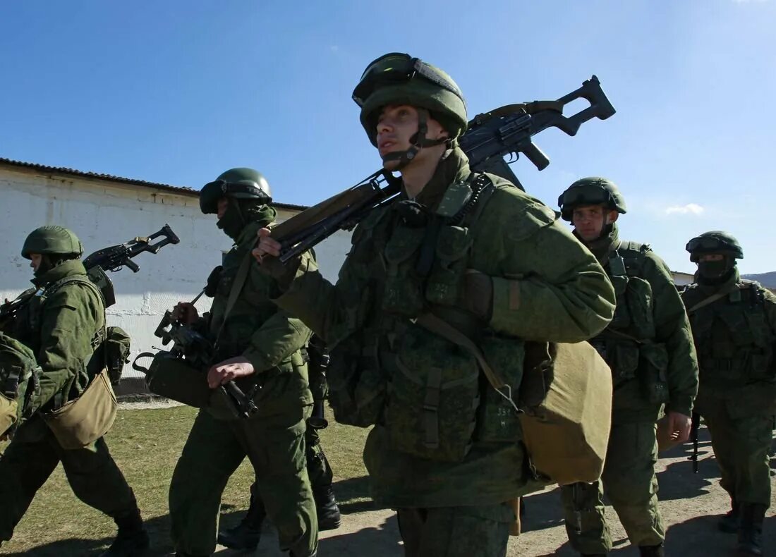 Вооруженные силы крыму. Оккупация крыма 2014. Вооруженные силы крыму. Захват крыма 2014 бельбек 2014. Российские войска в крыму 2014.