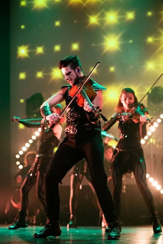 симфонические рок хиты властелин тьмы concord orchestra. симфонические рок хиты властелин тьмы concord orchestra. Rammstein гитара.