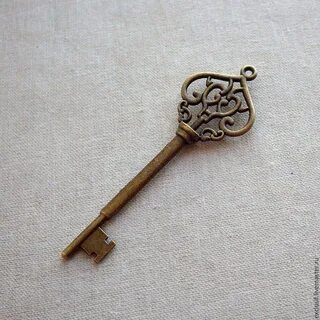 Ключ бронза