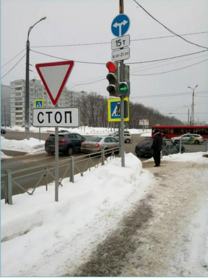 Дата закрытия дорог. Завойского Фучика перекресток. Светофор на Фучика. Казань,перекресток,проспект Победы ,ул.Фучика. Пресечение Фучика Завойского.