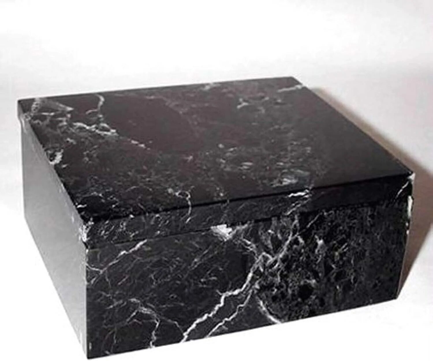 Black imports. Черный мрамор. Шкатулка из черного мрамора. Мрамор с черным ключом. Marble Box.