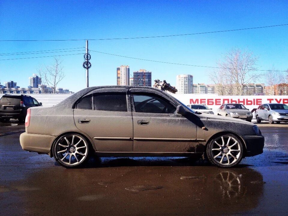 Акцент на 17 дисках фото Переобулись на R17 Hyundai Accent (2G), 1,6 л, 2008 года колёсные диски DRIVE2