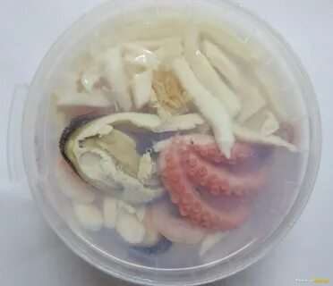 Салат из морепродуктов в рассоле