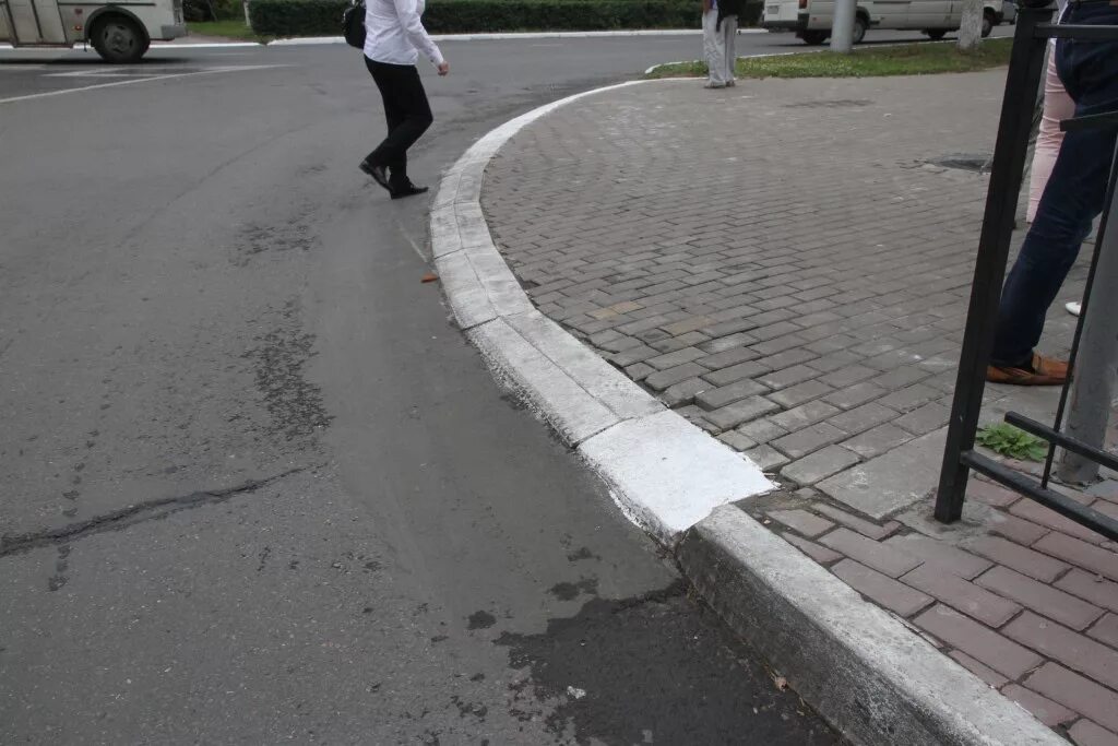 Понижение бортового камня