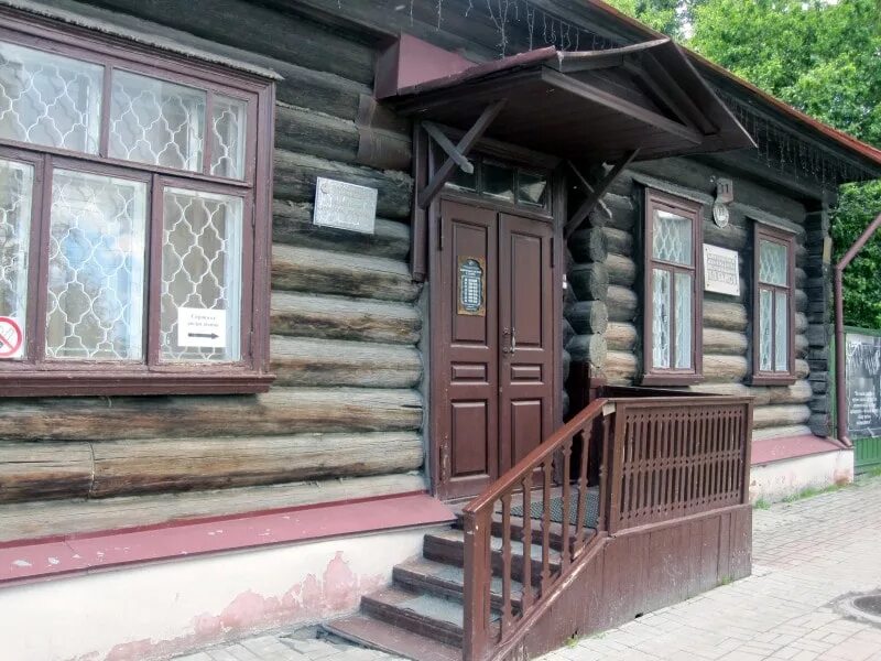 Сбербанк бажова. Дом-музей Бажова в Екатеринбурге. Мемориальный дом-музей п. п. Бажова. Музей п п Бажова в Екатеринбурге. Музей Бажова Чапаева 11.