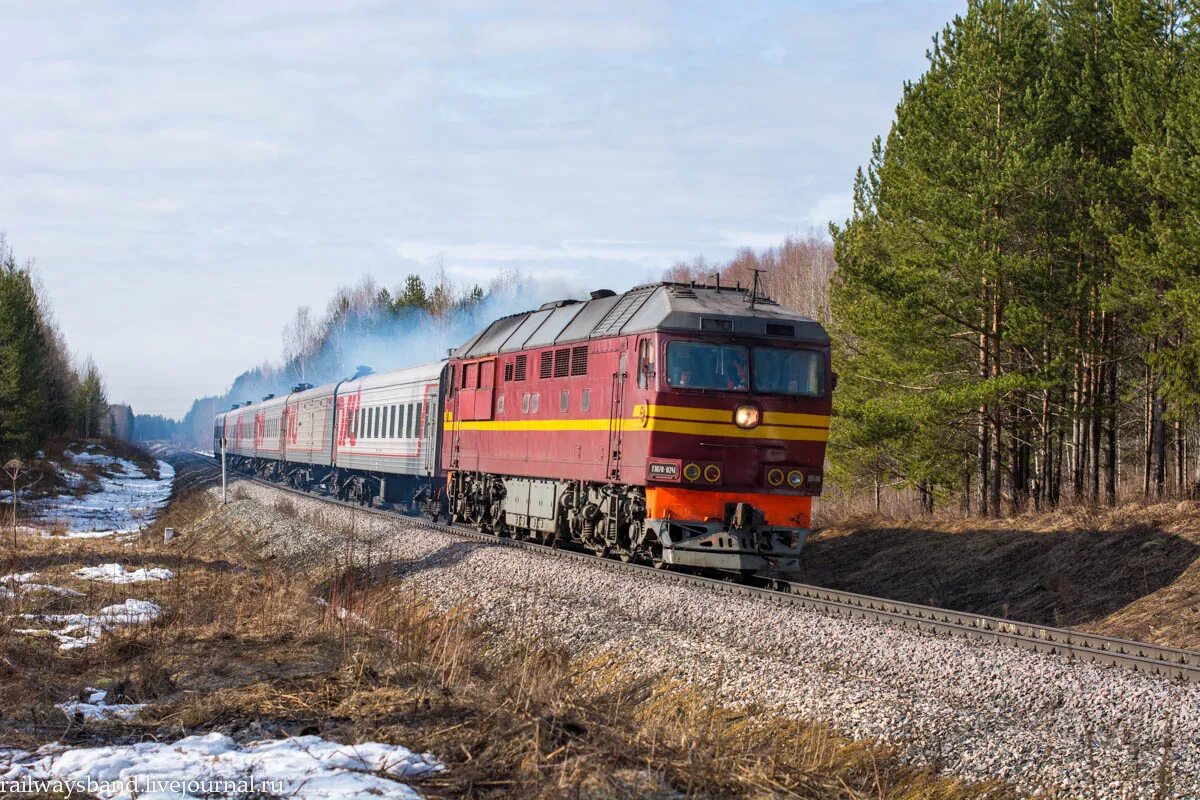 Поезд Микунь Кослан. Северная железная дорога Микунь. Железная дорога Сыктывкар Микунь. Паровоз Сыктывкар Микунь.