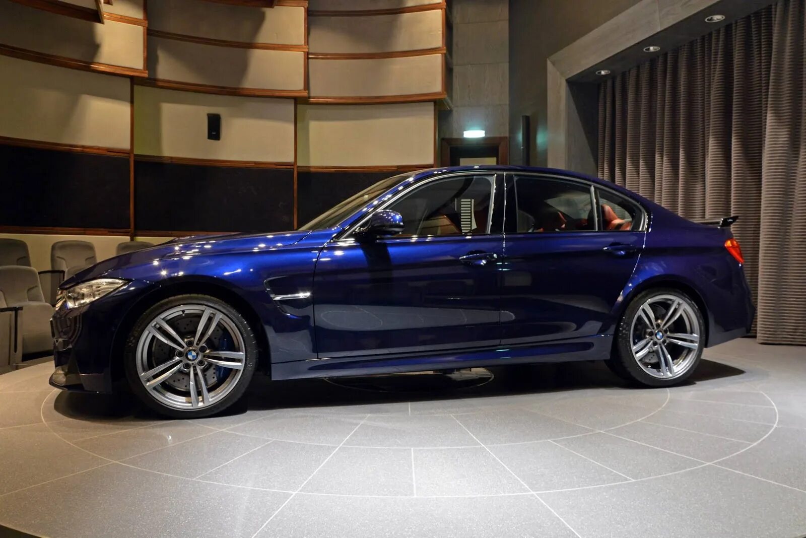 Темно синий 1 1 20 август 2025. Bmw m3 tanzanite blue. bmw синий танзанит 2. синий танзанит bmw x6. bmw x6 tanzanite blue 2025.