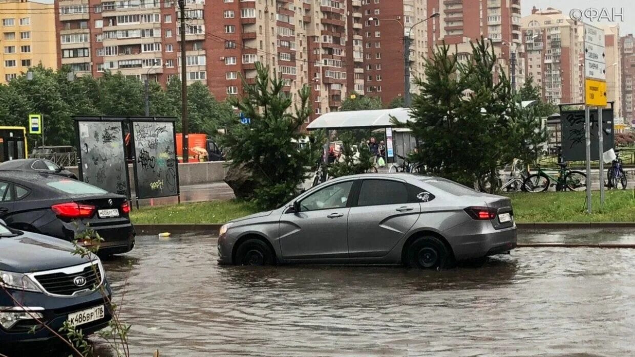 Шторм в Москве. Шторм в Москве 2017. ТАГАЗ шторм. Шторм в Москве сегодня.