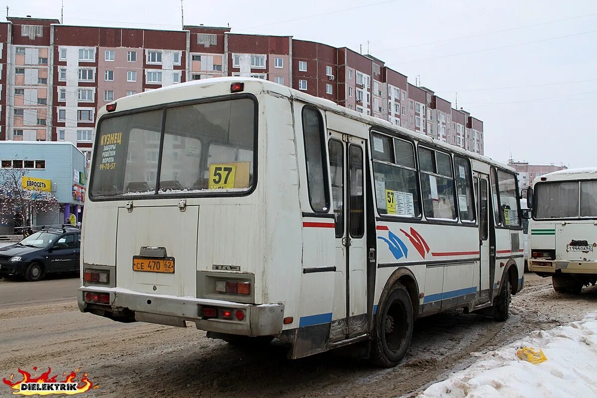 Паз 4234 рязань 57 автобуса. Автобус божатково 13. Автобус божатково 13. Божатково рязанская область. Автобус 1052.