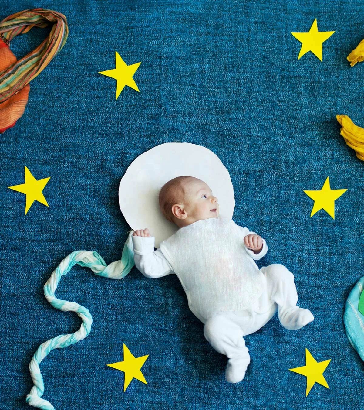 Рождение человека. Чарон бейби космос. Cosmic baby. Чарон бейби космос. Baby space.