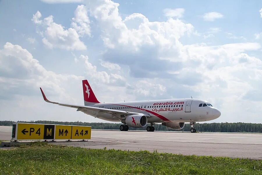 Эйр г. Air Arabia Домодедово. Air Arabia из Домодедово. АИР АРАБИА самолеты. Эйр Арабия самолет из Домодедово.