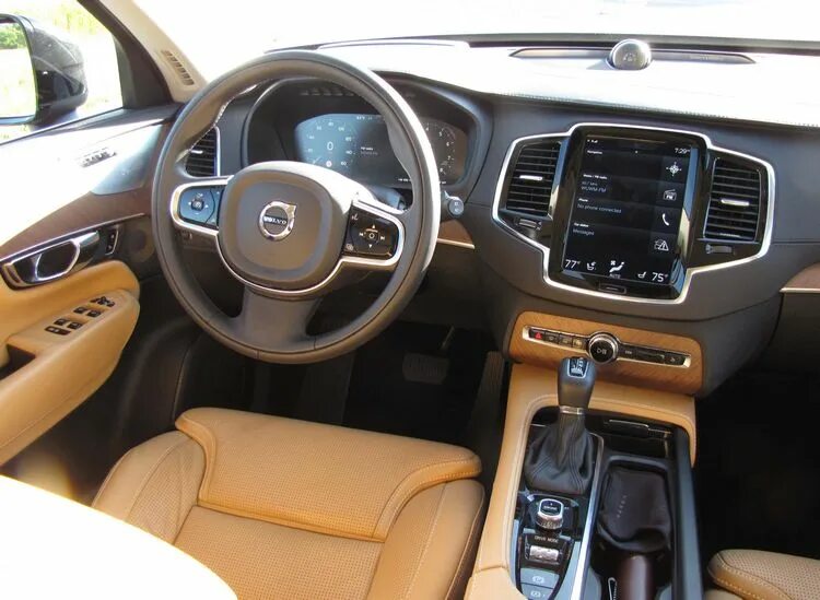 Volvo xc90 2021 interior. Вольво хс90. Volvo xc60 inscription. Новый вольво хс60 2022. Вольво xc90 2017 салон.
