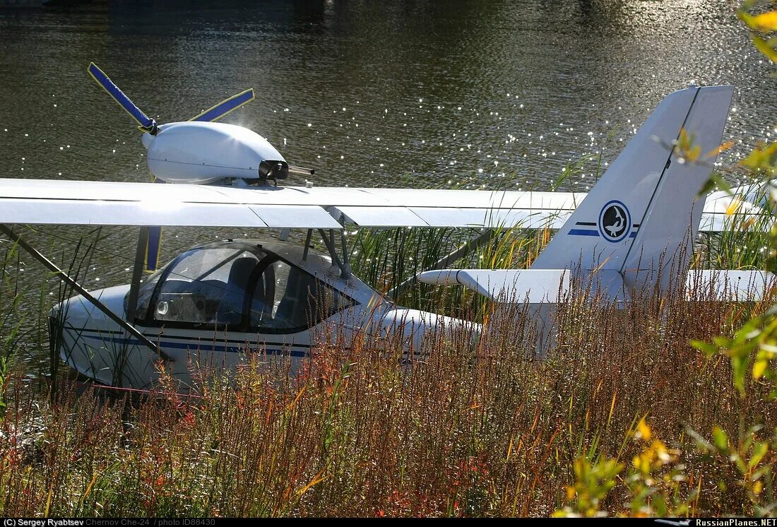 Цесна гидроплан. Че-23 гидросамолёт. Самолет-амфибия "че-28. Гидросамолёт-амфибия «корвет» (че-22). Гидроплан корвет.