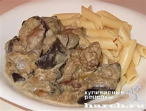 Печень тушеная в казане