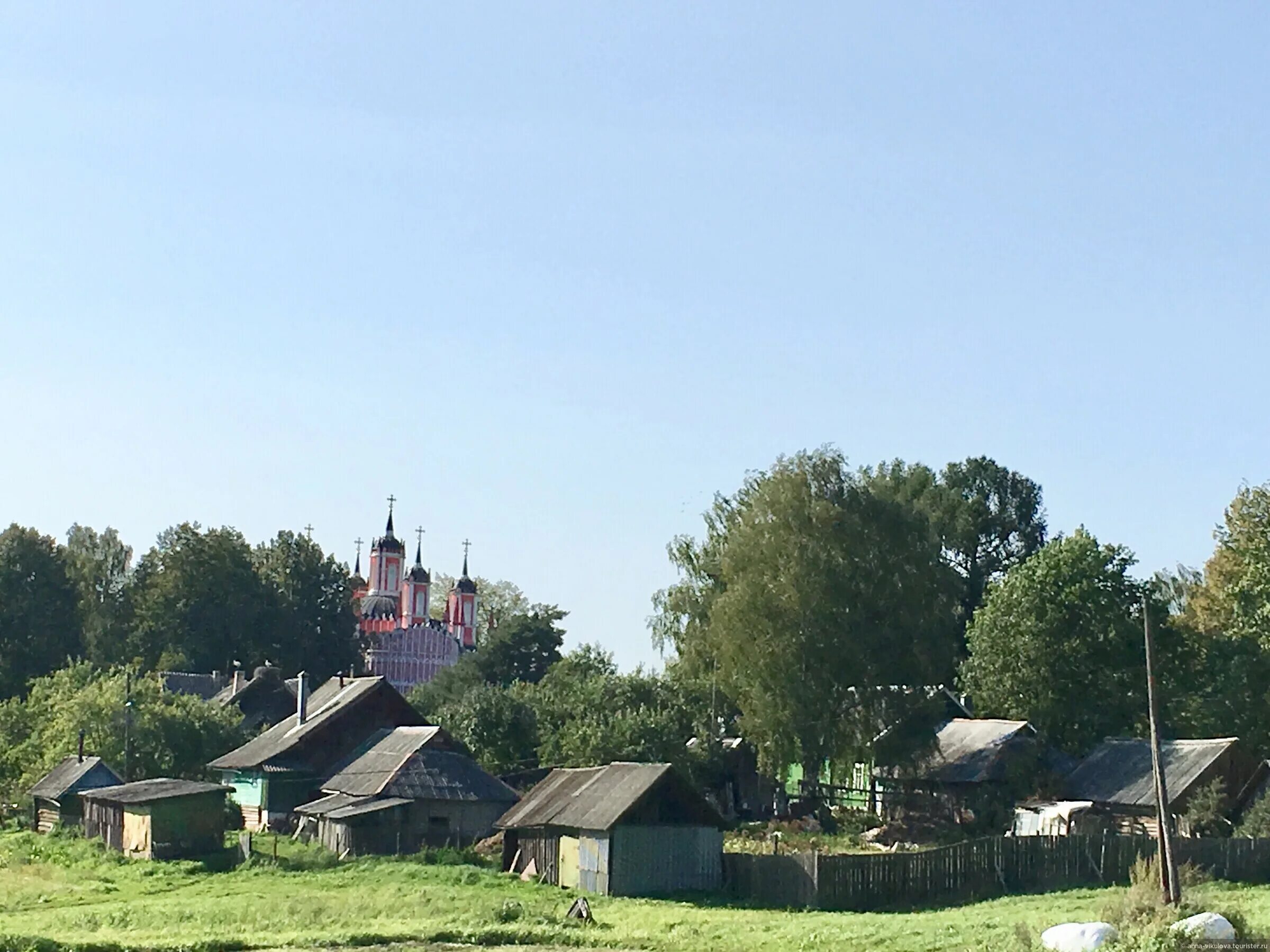Музей корнилова в тверской области. Часовня в рясне. Рясня старицкий район. Деревня рясня старицкий район тверской области. Музей корнилова в тверской области.