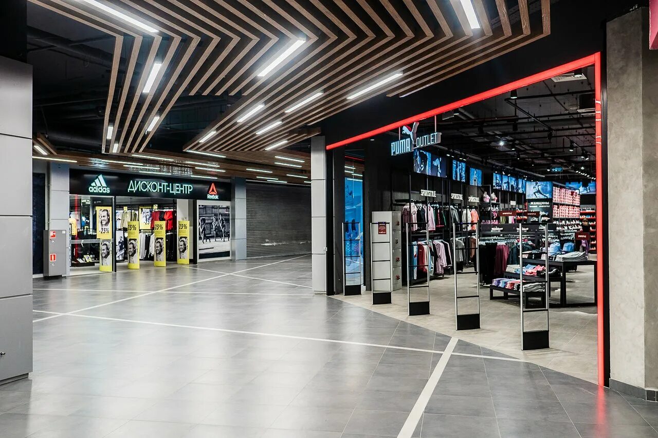 Июнь мытищи фудкорт. Торговый центр xl family на ярославке. Тц xl family outlet мытищи. Xl торговый центр мытищи. Xl аутлет.