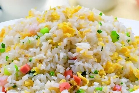 Жареный рис с яйцом