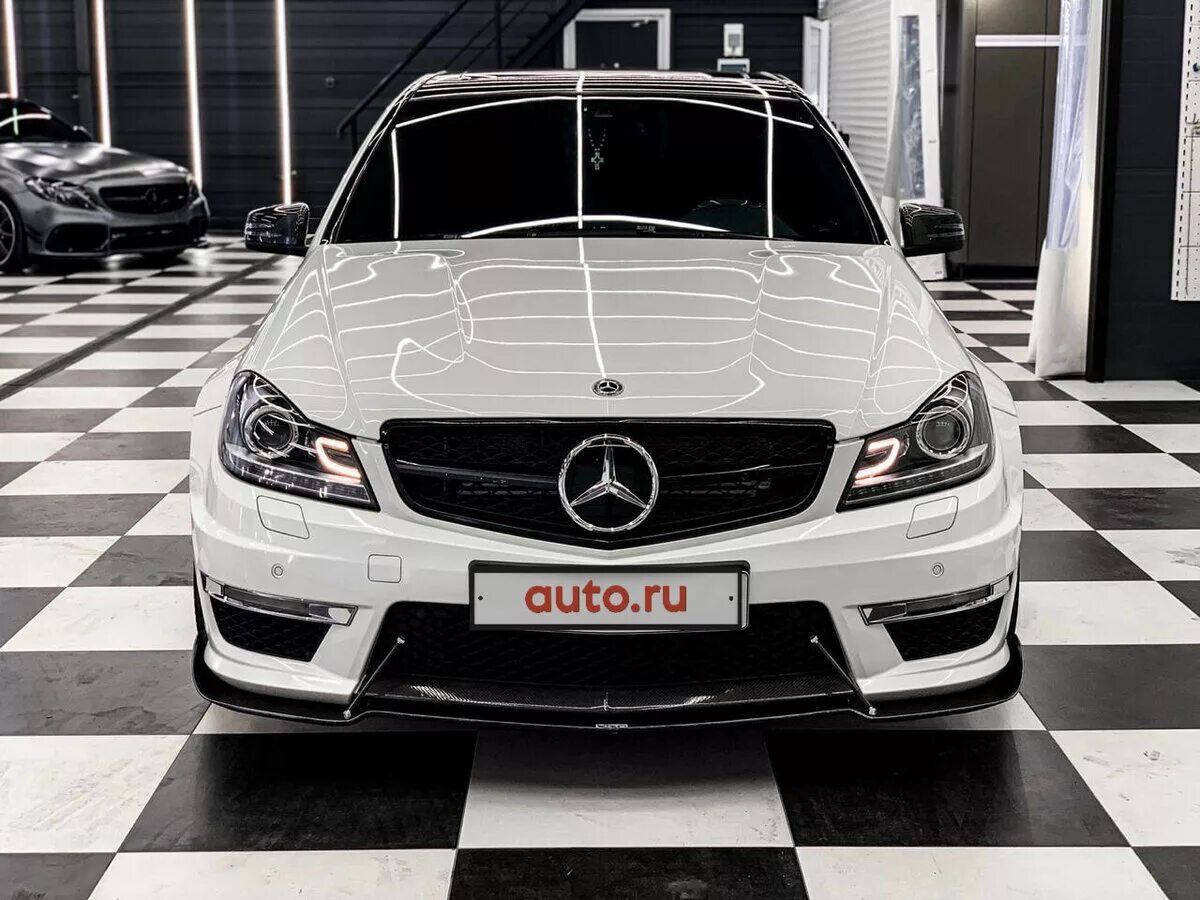 Мерседес 204 купить. Мерседес w204 АМГ. Mercedes Benz c w204 AMG. Мерседес w204 AMG 63. Mercedes c63 AMG w204 Рестайлинг.