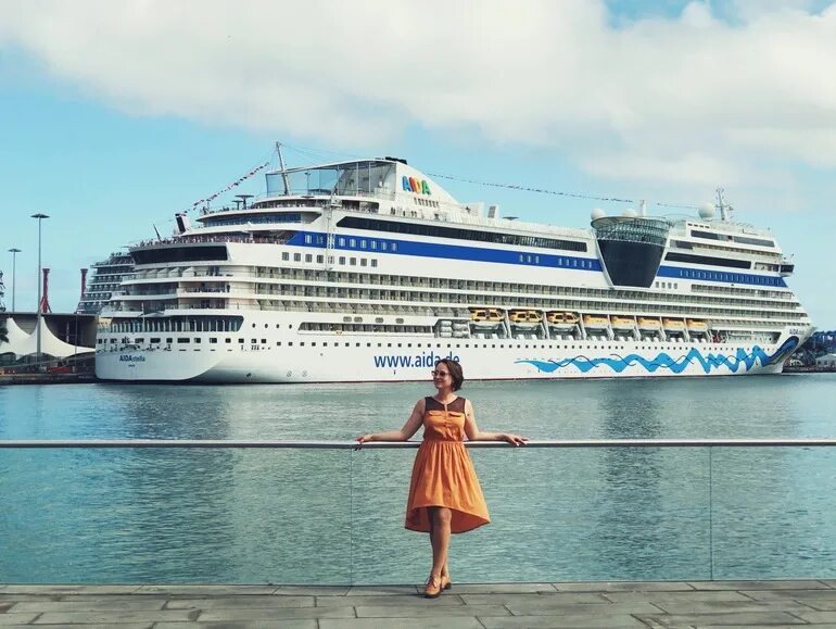 Круизы 2019 года. Costa круизы. Siku круизный лайнер. Морской круиз. Viking cruise ship.