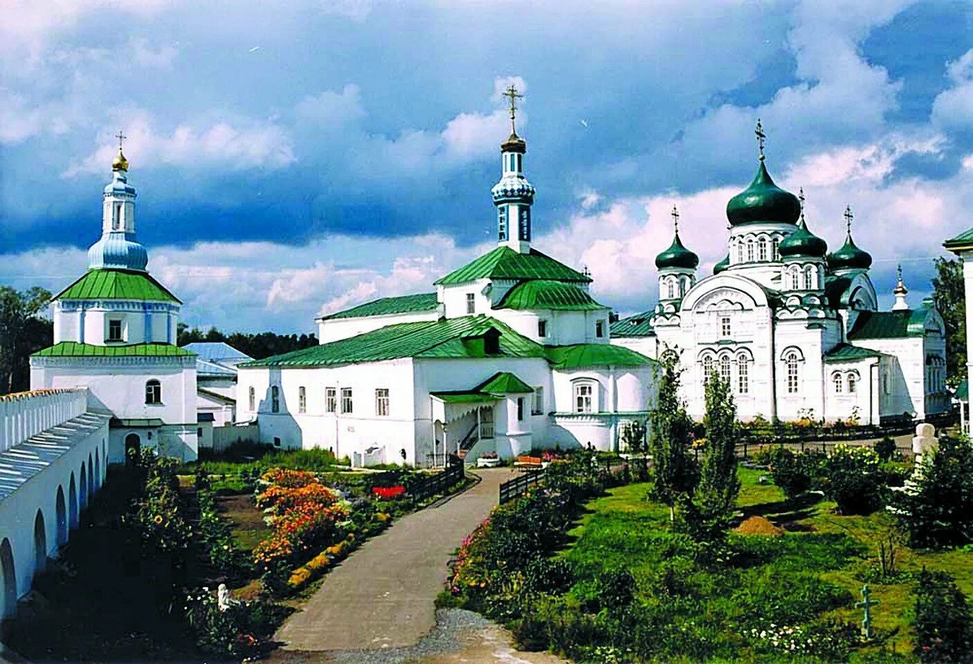 Монастырь раифа казань. Раифского богородицкого мужского монастыря. Рифицкий богородский монастырь. Рифицкий богородский монастырь. Раифский казань монастырь казань.