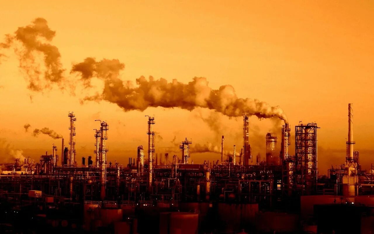 Окружающая среда нефть и газ. Промышленность. Фабрика завод. Химическая промышленность. Экология промышленного предприятия.