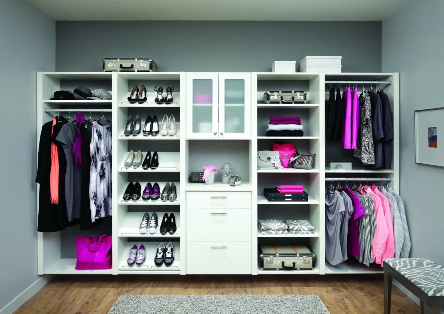 Какой ты шкаф. Удобный шкаф для одежды. Шкаф гардероб. Наполнение шкафа. Гардеробная комната.