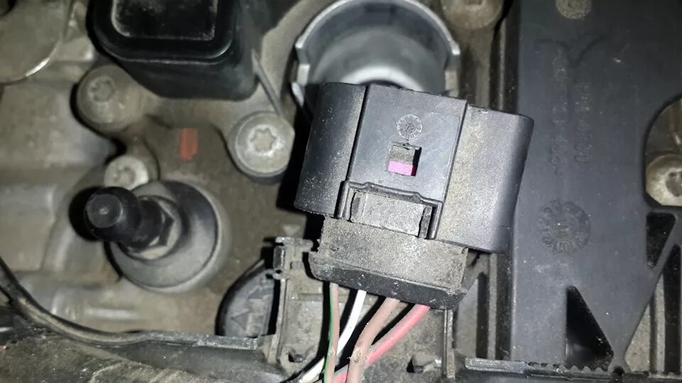 Катушка ауди а3. Катушки ауди. 2 2012 года. 032905106e катушка зажигания audi/vw. 6.