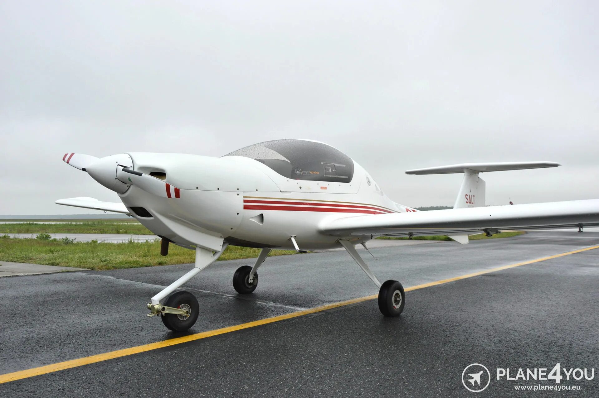 Diamond 20. Diamond da-20 katana. Diamond aircraft dv20. Diamond da20-c1. Diamond da20-c1.