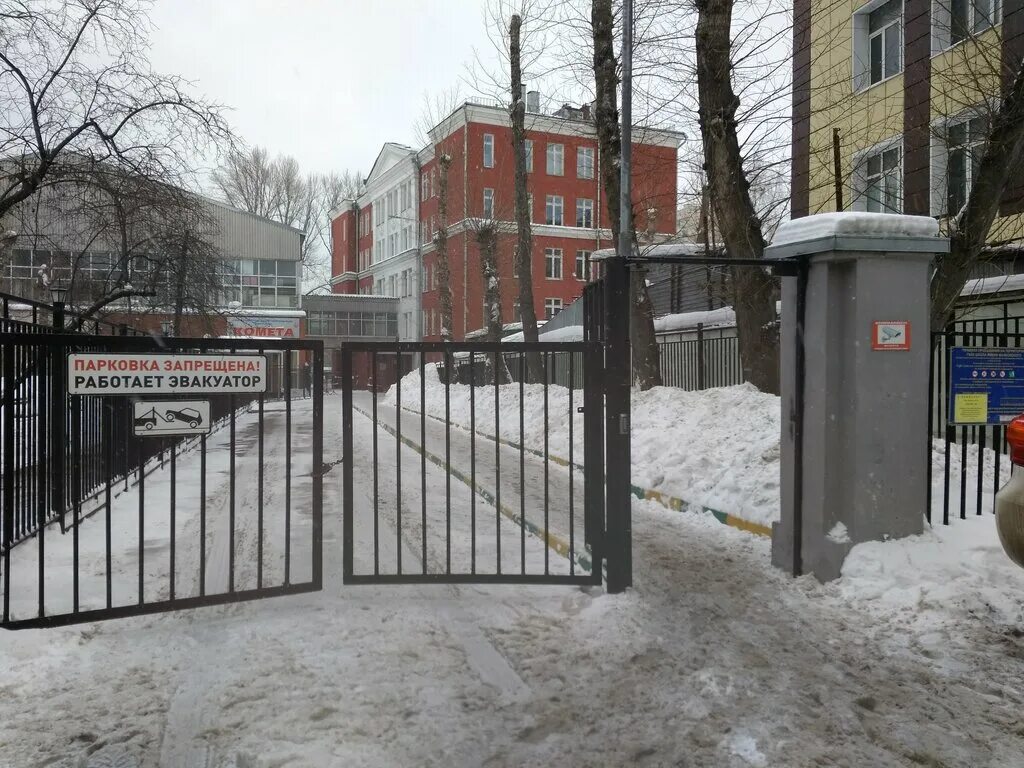 Школа маяковского корпуса. Школа маяковского корпуса. Школа имени маяковского. Школа имени маяковского пролетарка. Маяковского, учебный корпус пролетарка.