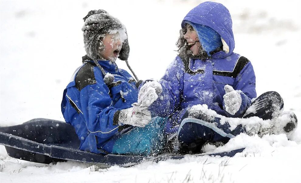 Иван захарович суриков детство полностью. Иван захарович суриков детство. Дети барахтаются в снегу. Стих вот моя деревня вот мой дом родной. Стихотворение сурикова вот моя деревня вот мой дом родной.