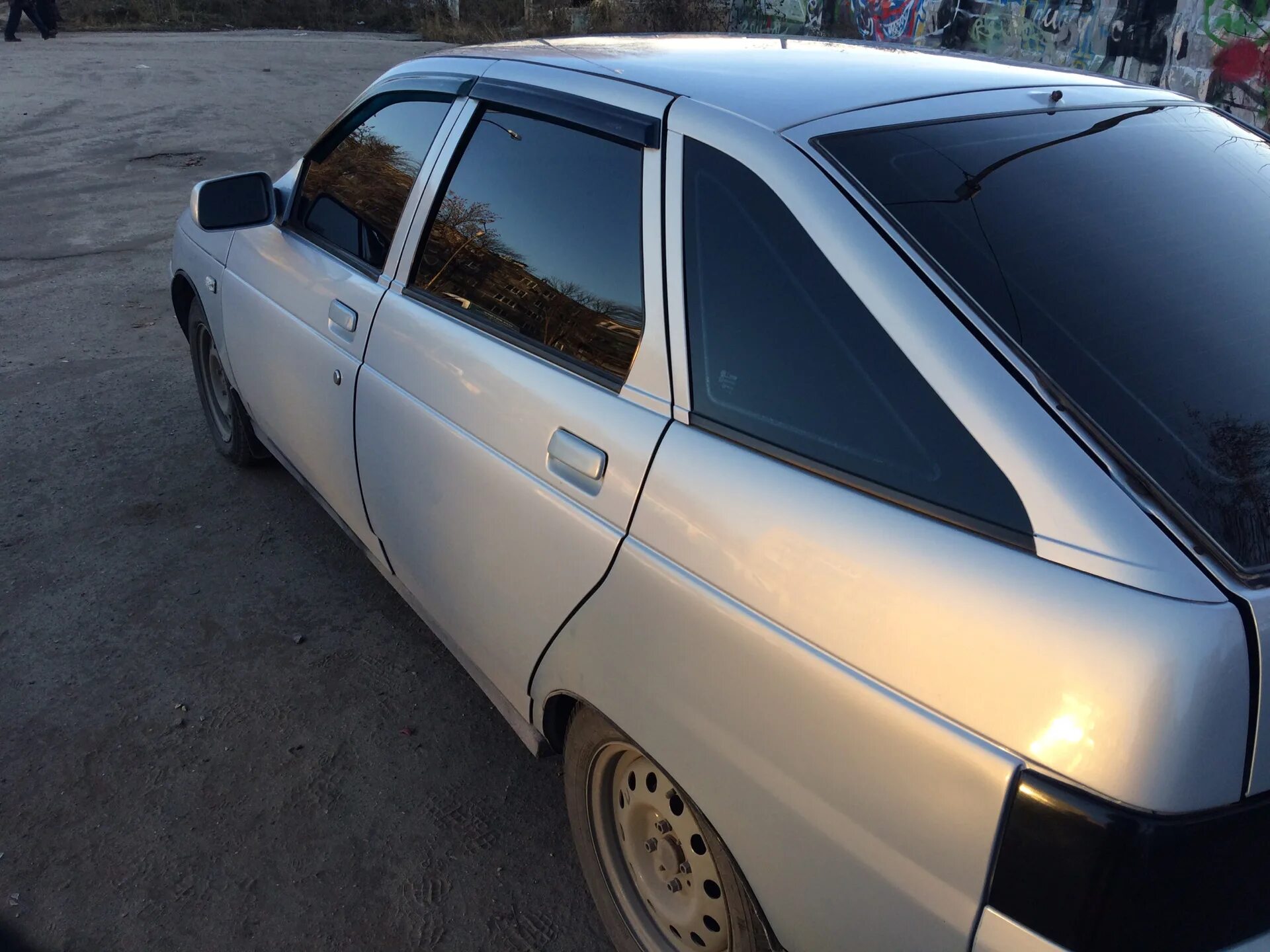 Снял спойлер - Lada 21124, 1,6 л, 2005 года просто так DRIVE2