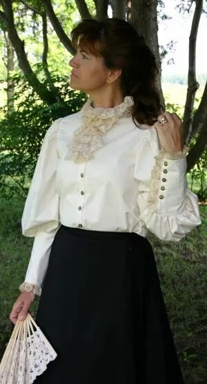 Блузка в викторианском стиле. Блузка в стиле 19 века. Блузки викторианской эпохи. Блузка женская 19 века.