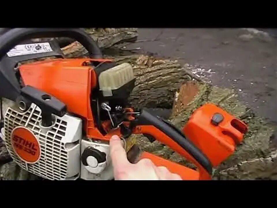 Заливает бензопилу штиль 180. Stihl MS 250 бензопила заводим. Штиль МС 180 подсос. Бензопила штиль 180 /230. Модуль зажигания бензопилы Stihl MS 250.