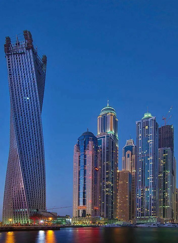 Дубай сити тауэр. Небоскреб дубай сити тауэр. Dubai business bay башни. Аптаун дубай тауэр 1. Дубай сити тауэр 2017.