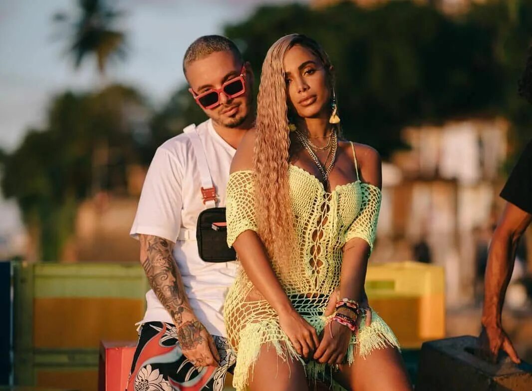 Танцевальная музыка для гулянки 2024. Anitta rebola. Anitta Tropkillaz. Anitta бола ребола. J Balvin Anitta Bola.