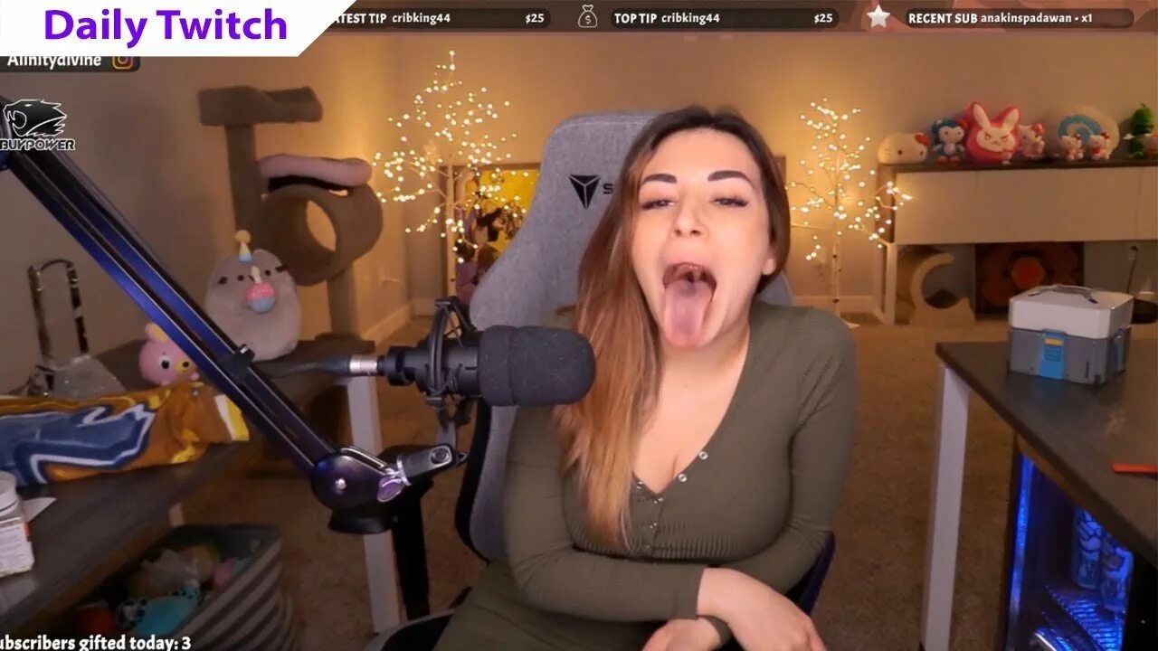 Alinity Divine онлифанс. Бетси стримерша. Стримерша Alinity. Стримерша mikaylah.