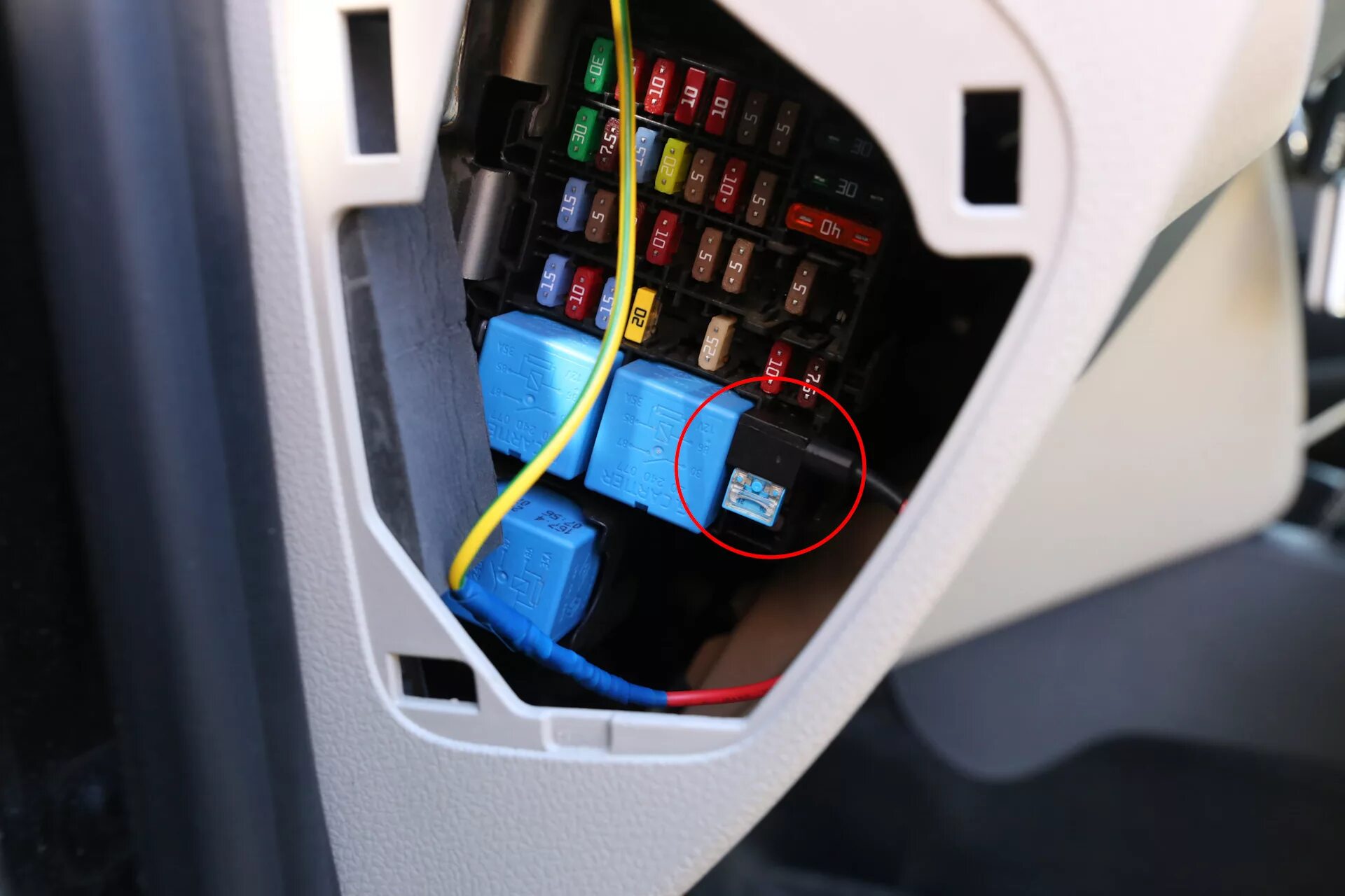 Подключение видеорегистратора в Renault LOGAN2 - DRIVE2