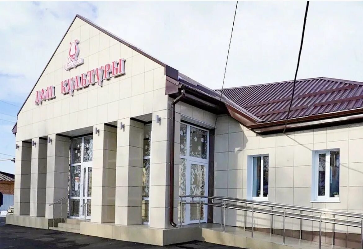 Ставропольский край новоалександровск 3. Поселок присадовый ставропольский край. дк поселок ставропольский. дворец культуры новоалександровска. дом присадовый ставропольский край.