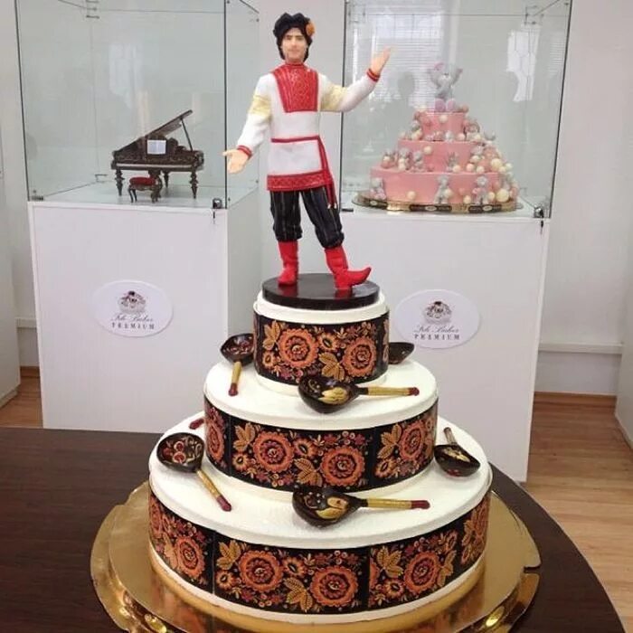 Мастир кондитер. Народный кондитер ренат агзамов. народный кондитер агзамов торты.