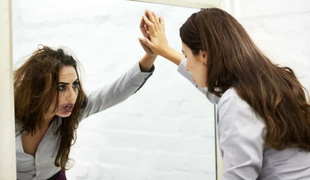 Think mirror. Think mirror