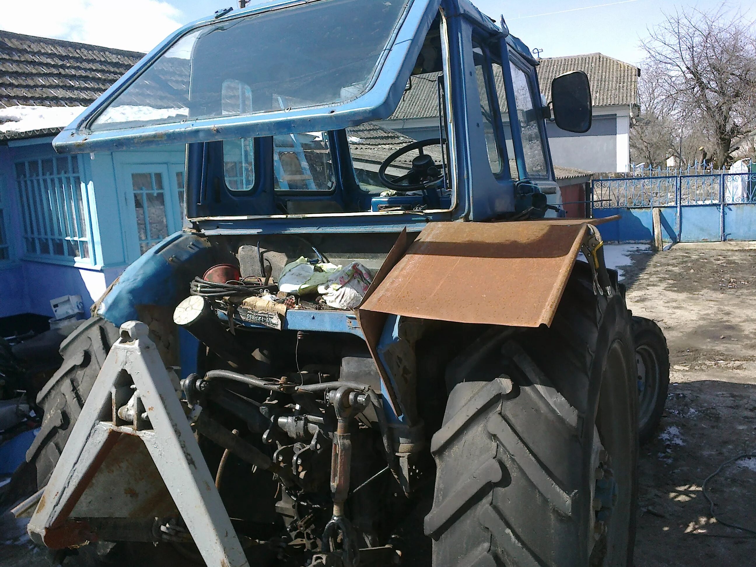 Мтз 80. Мтз 80 старого образца кабины. Трактор мтз 80 малая кабина. 1 с малой кабиной. Мтз 80 кабина низкопрофильная.